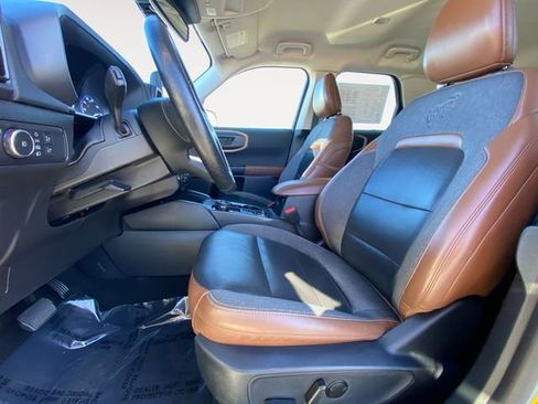 Used 2021 Ford Bronco Sport Outer Banks w/ Outer Banks Package (96D) image 9