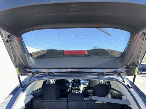 Used 2023 Subaru Crosstrek 2.0i image 15