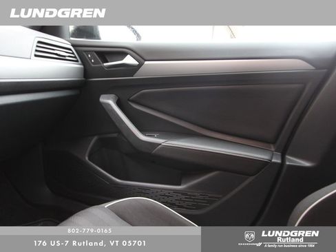 Used 2024 Volkswagen Jetta Sport image 26