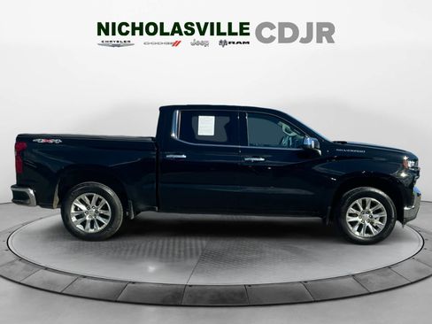 Used 2022 Chevrolet Silverado 1500 LTZ image 6