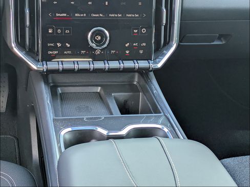 New 2026 GMC Acadia Elevation FWD image 19