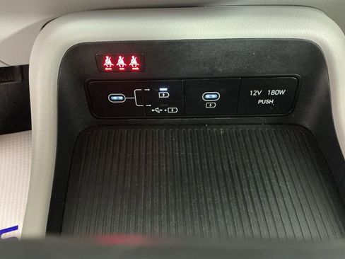 Used 2024 Hyundai Kona SEL AWD/4WD image 30