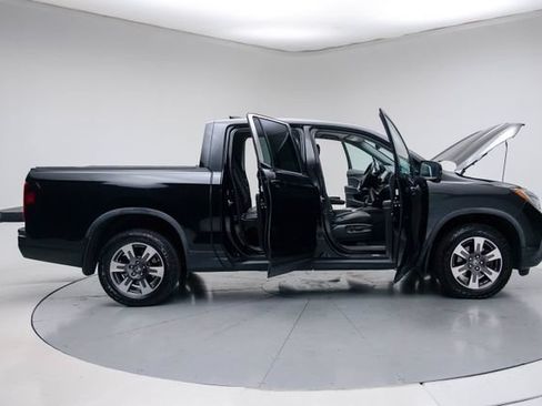 Used 2017 Honda Ridgeline RTL-T image 14
