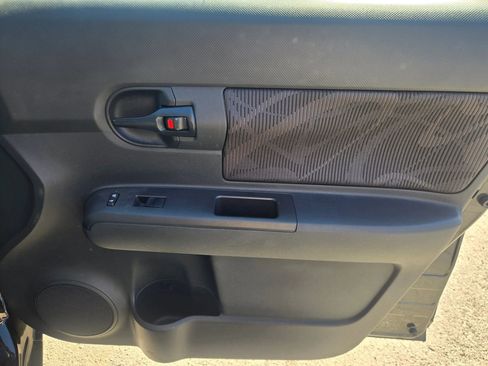 Used 2013 Scion xB image 14