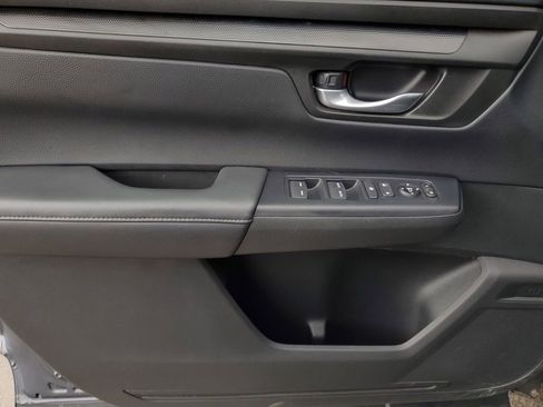Used 2024 Honda CR-V EX image 11