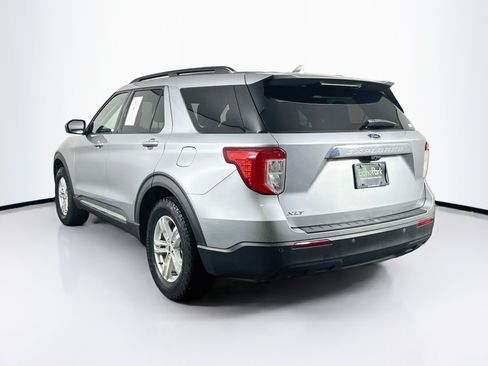 Used 2020 Ford Explorer XLT RWD image 5