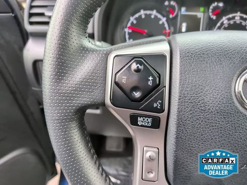 Used 2022 Toyota 4Runner SR5 Premium w/ Moonroof Package AWD/4WD image 16