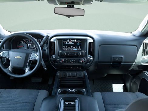 Used 2018 Chevrolet Silverado 1500 LT w/ Texas Edition AWD/4WD image 16
