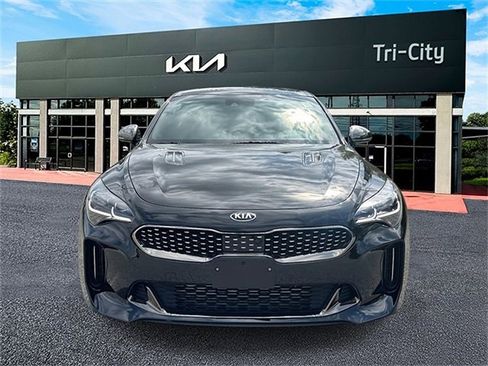 Used 2020 Kia Stinger GT2 image 2