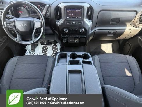 Used 2022 Chevrolet Silverado 1500 Custom Trail Boss AWD/4WD image 12