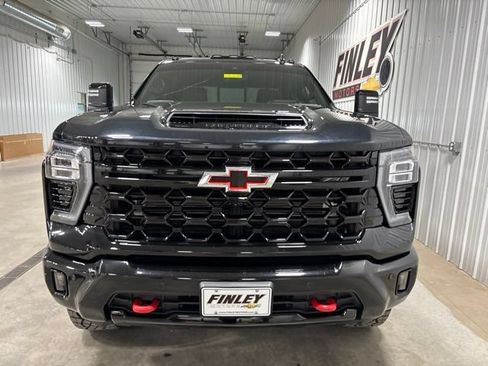 Used 2026 Chevrolet Silverado 2500 ZR2 w/ LPO, Dark Essentials Package AWD/4WD image 7