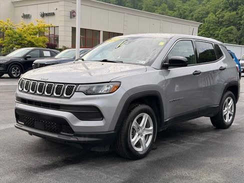 Used 2024 Jeep Compass Sport AWD/4WD image 9