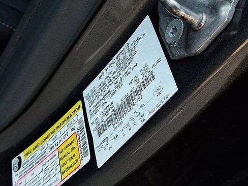 Used 2016 Ford Fusion Titanium AWD/4WD image 29