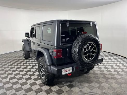 Used 2026 Jeep Wrangler Unlimited Rubicon AWD/4WD image 5