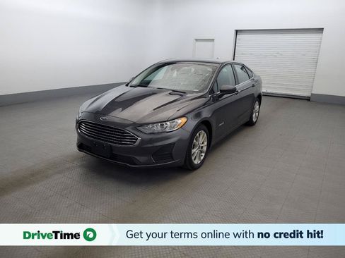 Used 2019 Ford Fusion SE FWD image 1
