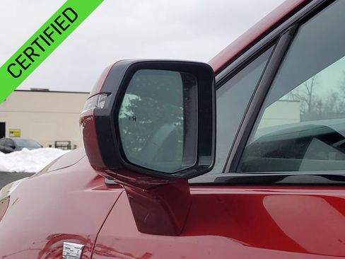 Used 2023 Cadillac XT5 Sportv w/ Technology Package image 38