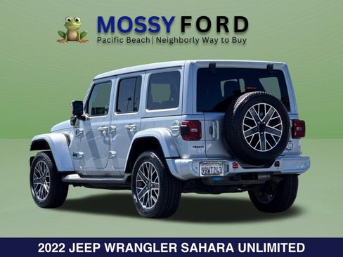 Used 2022 Jeep Wrangler Unlimited Sahara AWD/4WD image 8
