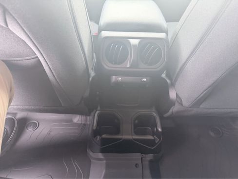 New 2026 Jeep Gladiator Sport image 14