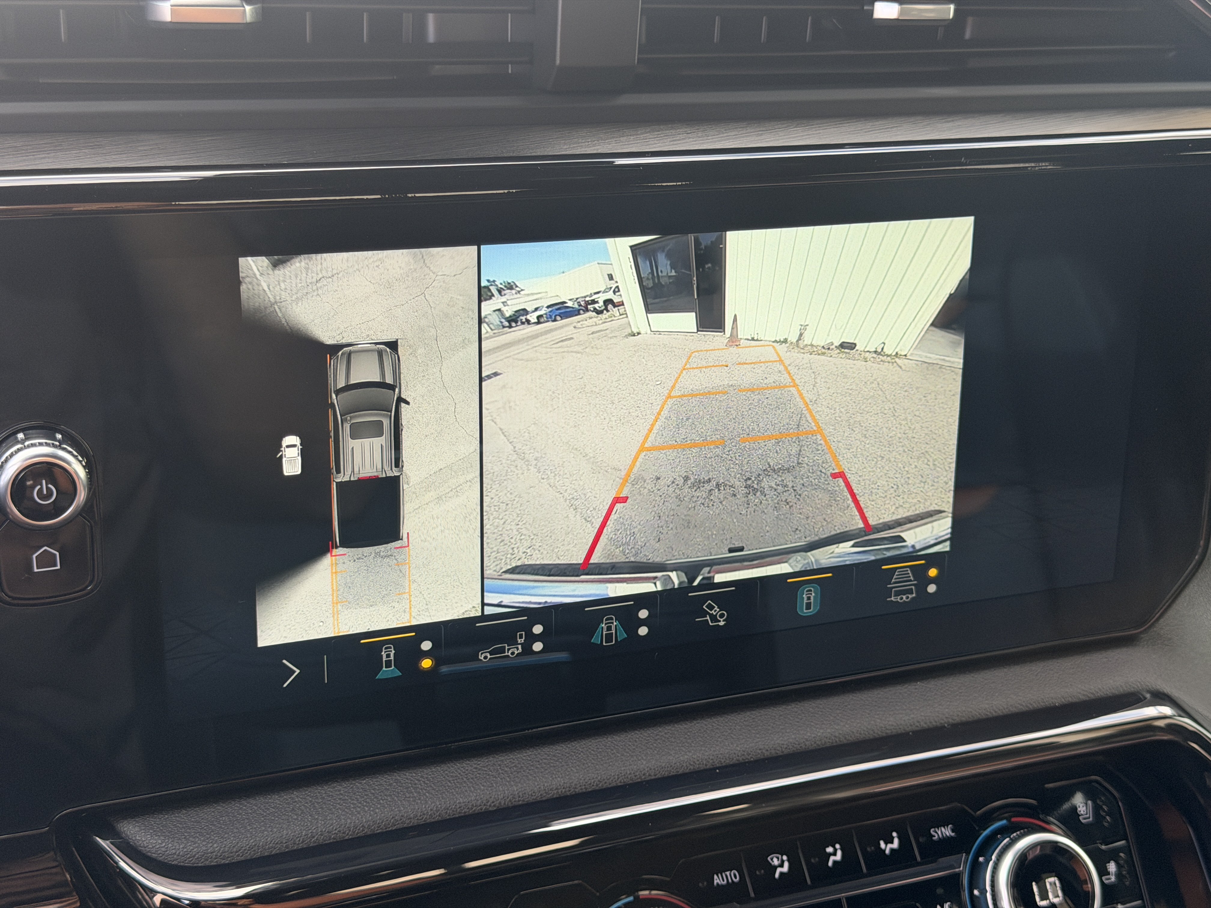 Certified 2023 GMC Sierra 1500 AT4 w/ AT4 Premium Package AWD/4WD image 24