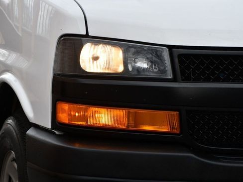Used 2022 Chevrolet Express 3500 LS image 14