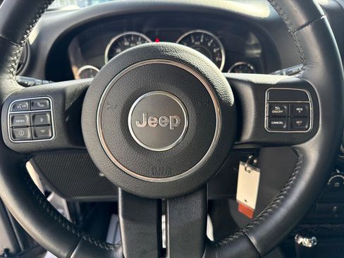 Used 2017 Jeep Wrangler Sport image 17