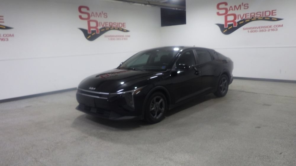 Used 2025 Kia K4 FWD image 1