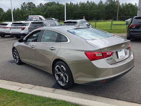 Used 2023 Chevrolet Malibu LT FWD image 8