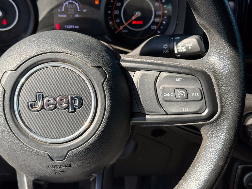 Used 2024 Jeep Gladiator Sport AWD/4WD image 17