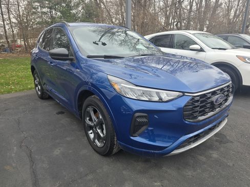 Used 2023 Ford Escape ST-Line w/ Tech Pack #1 image 4