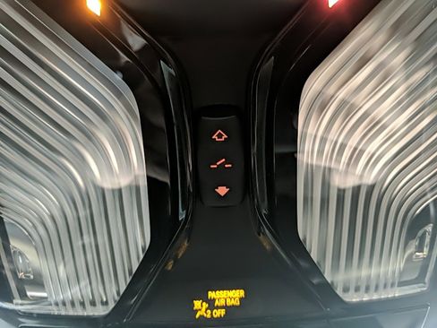 Used 2020 BMW 330i xDrive Sedan w/ Convenience Package image 31