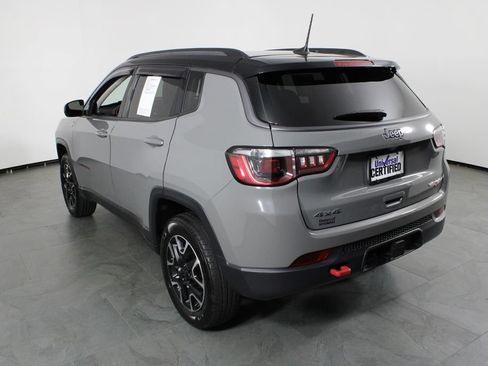 Used 2020 Jeep Compass Trailhawk w/ Leather Interior Group AWD/4WD image 3