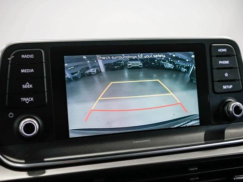 Used 2021 Kia Telluride LX image 23