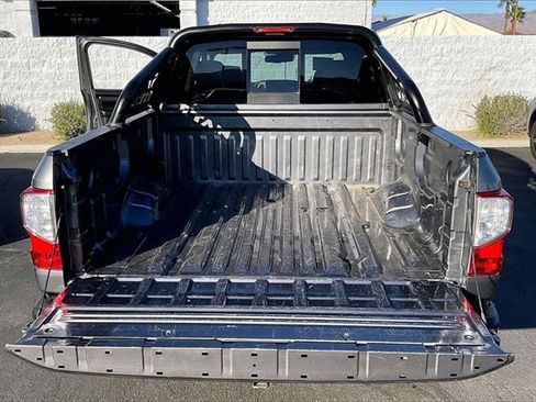 Used 2021 Nissan Titan SV w/ SV Convenience Package image 34