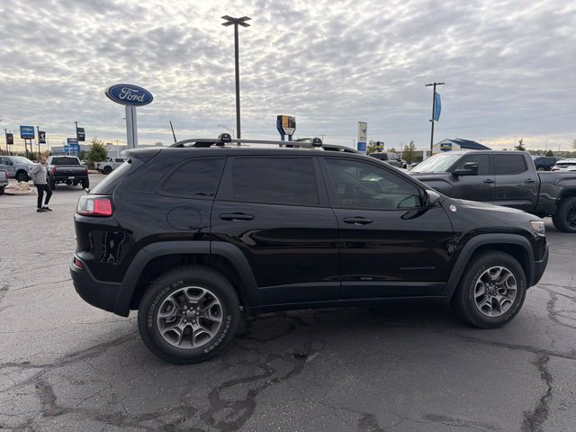Used 2021 Jeep Cherokee Trailhawk AWD/4WD image 4