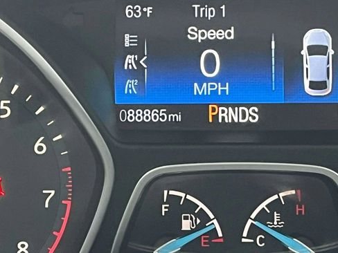 Used 2017 Ford Focus Titanium FWD image 25