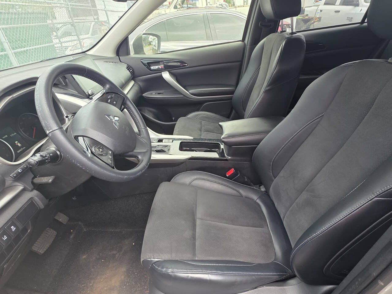 Used 2022 Mitsubishi Eclipse Cross SE FWD image 7