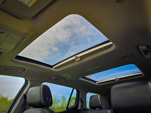Used 2019 GMC Acadia SLT AWD/4WD image 29
