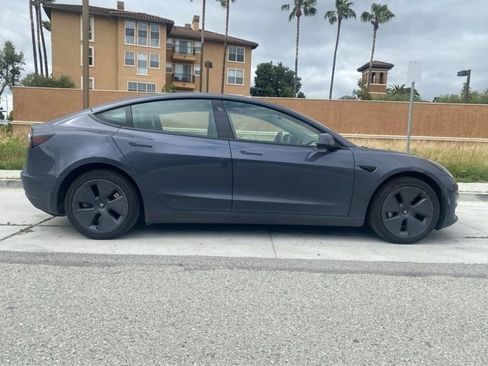 Used 2022 Tesla Model 3 Long Range AWD/4WD image 6