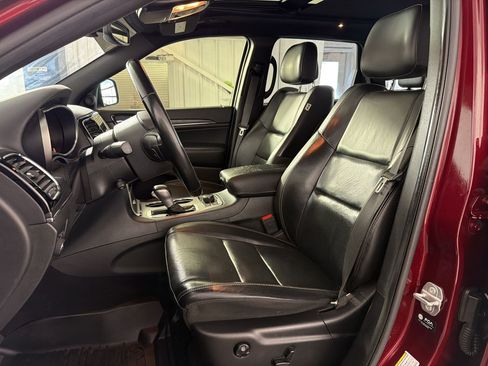 Used 2021 Jeep Grand Cherokee Limited AWD/4WD image 5