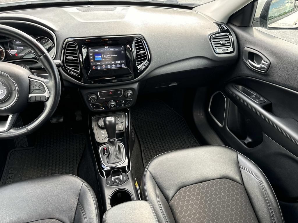 Used 2020 Jeep Compass Latitude AWD/4WD image 13