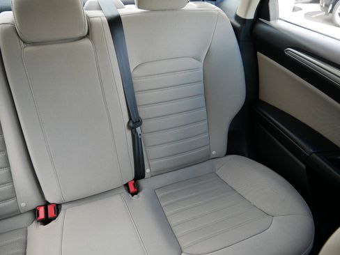 Used 2019 Ford Fusion S FWD image 14