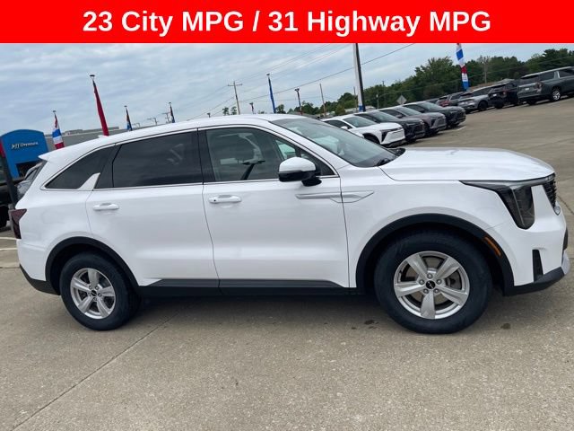 Used 2024 Kia Sorento LX FWD image 1
