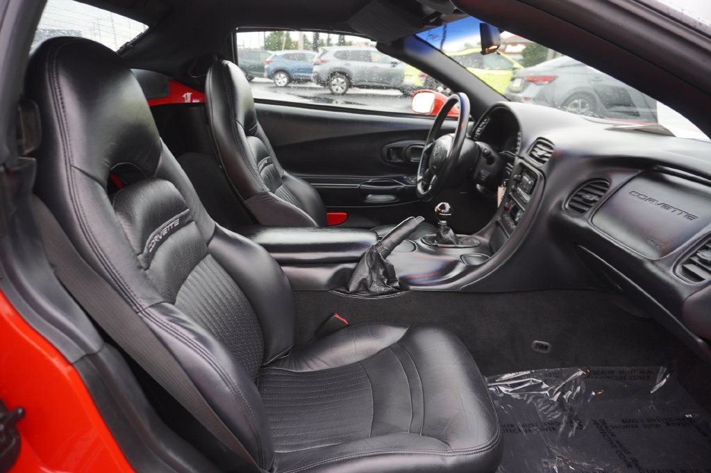 Used 2000 Chevrolet Corvette Convertible w/ Memory Pkg RWD image 28