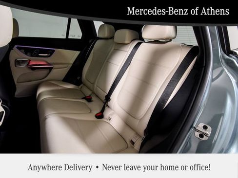 Certified 2025 Mercedes-Benz GLC 300 image 5