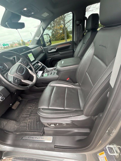 Used 2024 GMC Sierra 2500 Denali w/ Denali Reserve Package AWD/4WD image 6