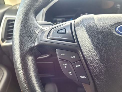 Certified 2022 Ford Edge SE image 24