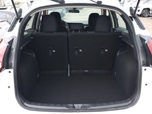 New 2025 Nissan Kicks Play S image 16