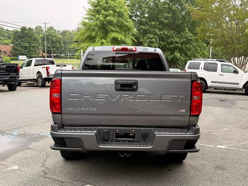 Used 2022 Chevrolet Colorado LT w/ LT Convenience Package RWD image 3