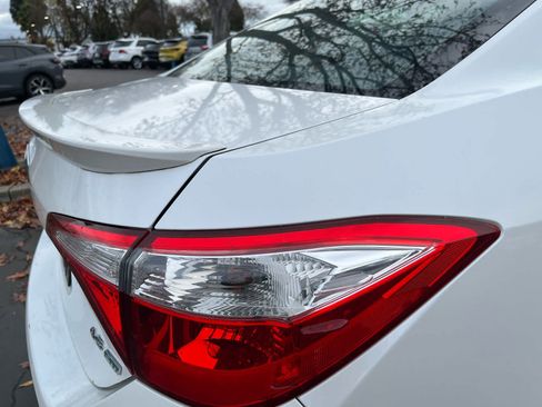 Used 2014 Toyota Corolla LE Premium image 13