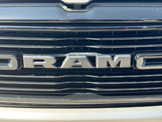 Used 2022 RAM 1500 Laramie AWD/4WD image 31